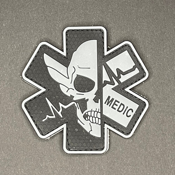 Bestickter Totenkopf MEDIC-Aufnäher